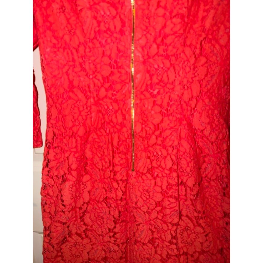 Vince Camuto Women’s Red Floral Lace Shift Dress Size 4 Exposed Back Zip - Picture 2 of 6